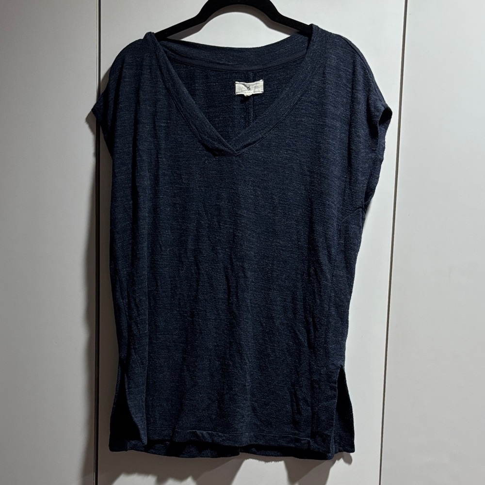 Lou & Grey Deep Blue V-Neck Short Sleeve‎ Tee